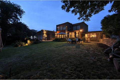 undefined, New Close Road, Shipley, BD18