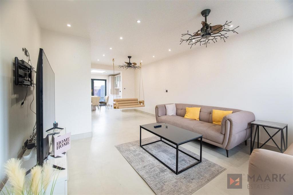 House in Leicester - View 2
