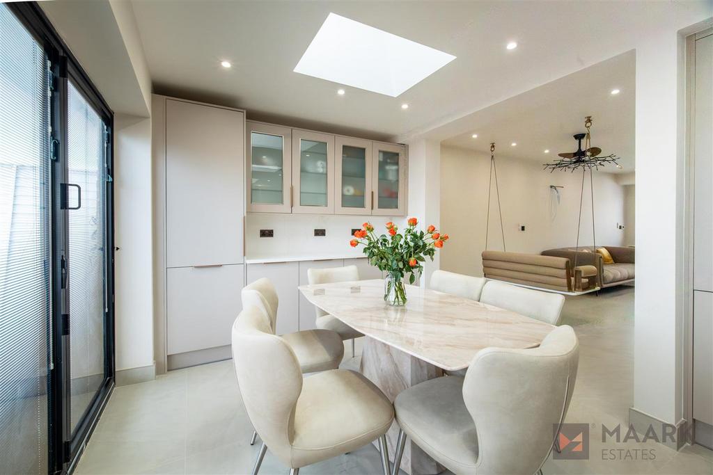 House in Leicester - View 5