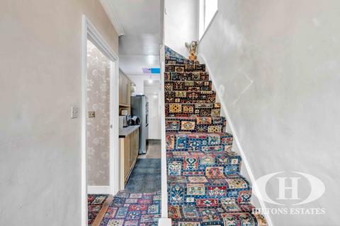 3 bedroom end of terrace house for sale, Beatrice Road, Southall