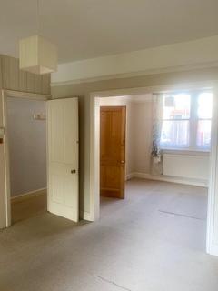 2 bedroom terraced house to rent, Thoday Street, Cambridge CB1