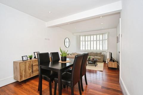 3 bedroom semi-detached house for sale, Jevington Way, London SE12