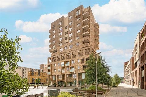2 bedroom flat to rent, Tavy Bridge, London SE2
