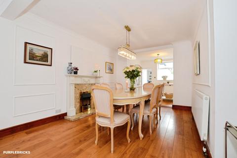 4 bedroom semi-detached house for sale, Brampton Grove, Harrow, HA3