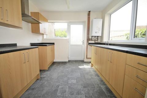 3 bedroom terraced house to rent, Park Street, Grimsby DN32