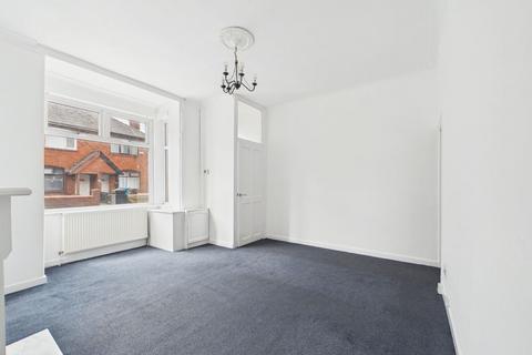 2 bedroom terraced house to rent, Hilton Fold Lane, Middleton, Manchester, M24
