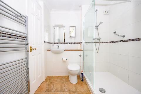 2 bedroom retirement property for sale, St Augusta Court, St. Albans