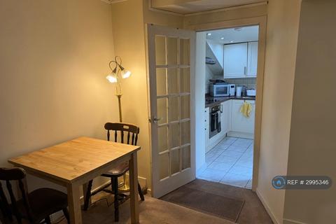 undefined, Queens Crescent, Glasgow, G4
