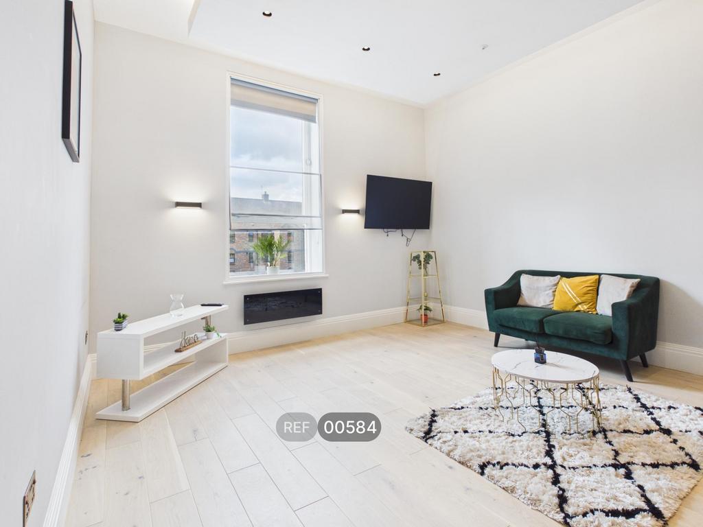 Kitchen/Living area