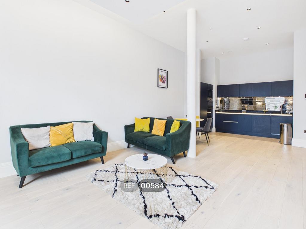 Kitchen/Living area