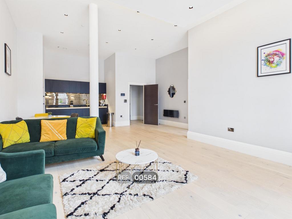 Kitchen/Living area