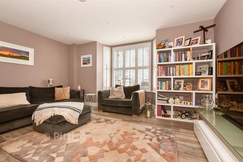 3 bedroom end of terrace house for sale, Beachfield Road, Sandown, Isle of Wight