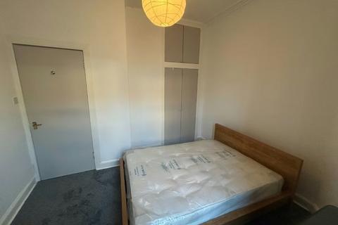 1 bedroom flat to rent, Bryson Road, Edinburgh, EH11
