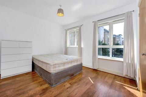 4 bedroom terraced house to rent, Ferry Street, Isle of dogs, London, E14 E14