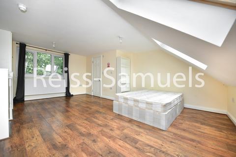 5 bedroom semi-detached house to rent, Ambassador Square, London E14