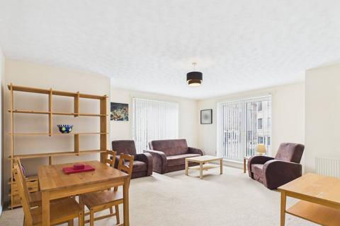3 bedroom apartment to rent, Sinclair Close, Edinburgh, Midlothian, EH11
