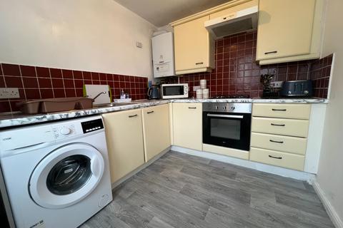 2 bedroom flat for sale, Firmin Close Ipswich