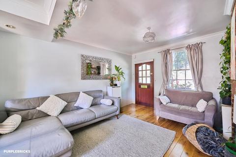2 bedroom cottage for sale, Norwood Terrace, Southall, UB2