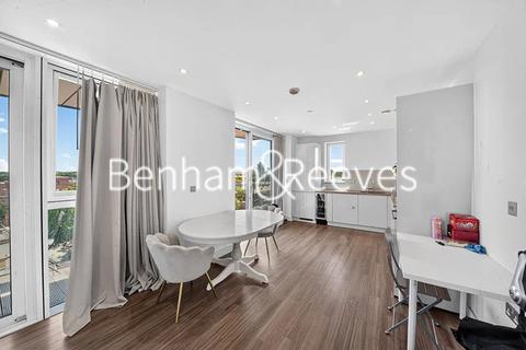 2 bedroom apartment to rent, Hebden Place, London, SW8