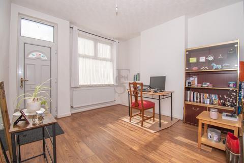 3 bedroom terraced house for sale, Bassett Street, Leicester