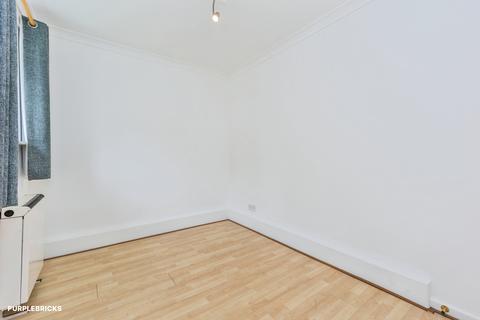 undefined, Oldham Road, Ashton-under-Lyne, OL7
