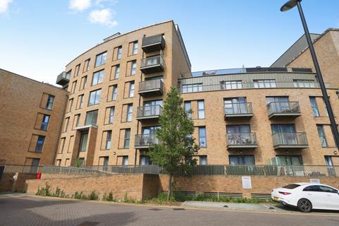 2 bedroom flat for sale, Cabot Close, CROYDON, Surrey, CR0