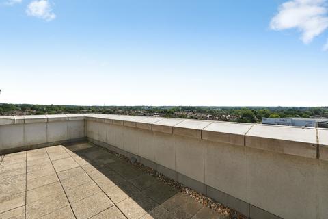 2 bedroom flat for sale, Cabot Close, CROYDON, Surrey, CR0