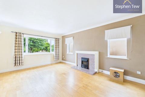 5 bedroom detached house for sale, Albany Close, Poulton-Le-Fylde FY6