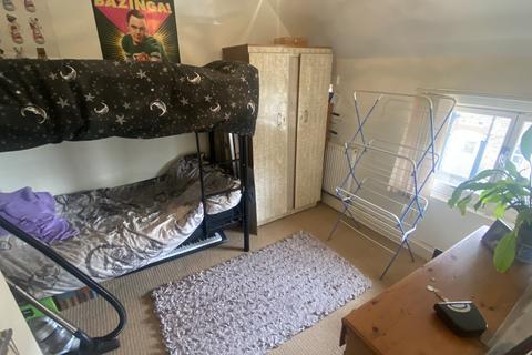 2 bedroom house to rent, Adrian Mews, Westgate-on-Sea, CT8