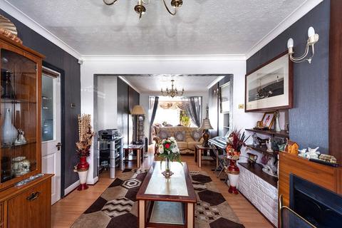 5 bedroom semi-detached house for sale, King Harolds Way, Bexleyheath, DA7
