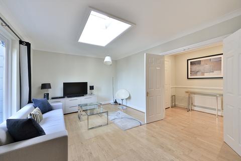 1 bedroom flat for sale, Creechurch Lane, London, EC3A