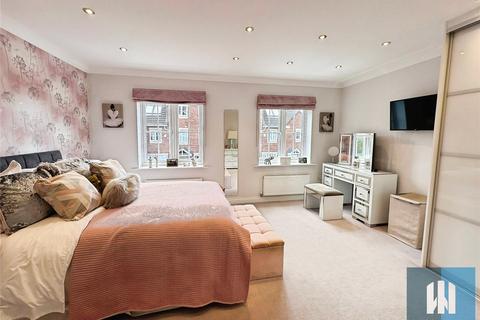 4 bedroom terraced house for sale, Spring Place Gardens, Mirfield, Kirklees, WF14