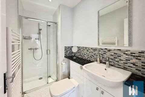4 bedroom terraced house for sale, Spring Place Gardens, Mirfield, Kirklees, WF14