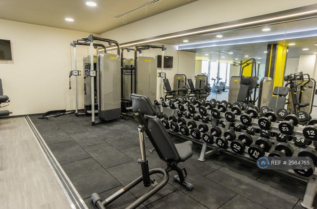 Apartment in Wembley - More