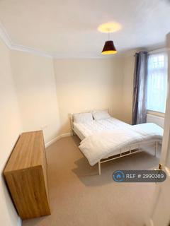 1 bedroom in a house share to rent, Bishop Road, Chelmsford, CM1