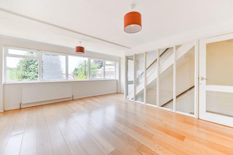 4 bedroom house to rent, Chichele Gardens, East Croydon, Croydon, CR0