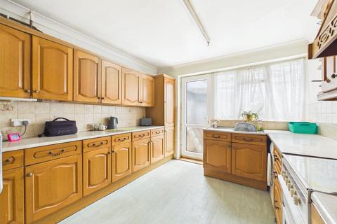 2 bedroom bungalow for sale, Flambard Avenue, Christchurch, Dorset, BH23