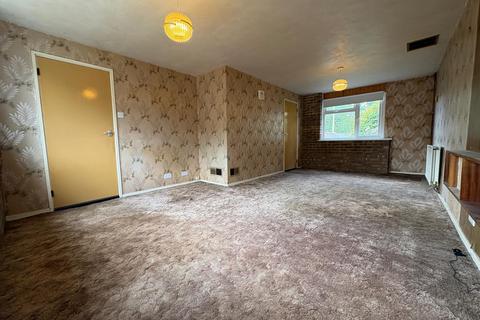 3 bedroom end of terrace house for sale, 71 Link Road, Canvey Island, Essex SS8 9JT
