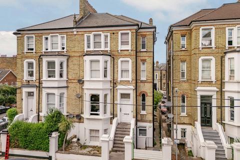 1 bedroom flat to rent, St Philip's Road, Surbiton, KT6