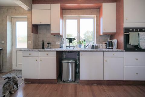 3 bedroom terraced house for sale, Wiltshire Crescent, Melksham SN12