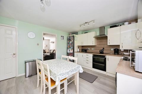 3 bedroom semi-detached house for sale, Smithy Drive, Kingsnorth, Ashford