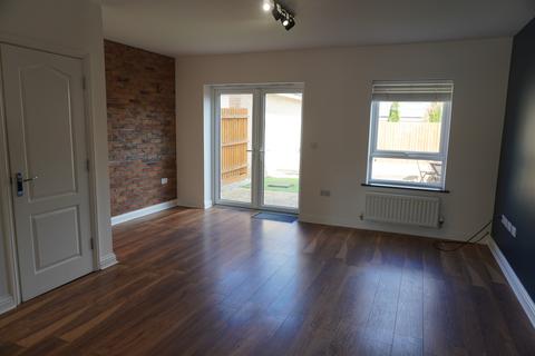 4 bedroom semi-detached house to rent, Sylvania Gardens, Brooklands MK10