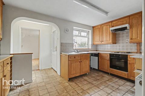 4 bedroom detached bungalow for sale, Howard Close, Sheerness