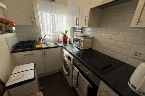 1 bedroom ground floor maisonette for sale, Dunstable, Bedfordshire LU5