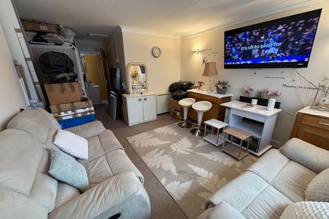 1 bedroom ground floor maisonette for sale, Dunstable, Bedfordshire LU5