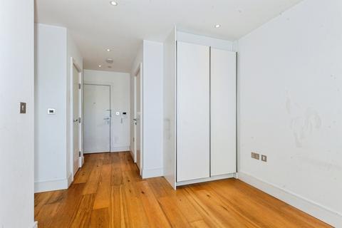 Studio for sale, High Street, Slough