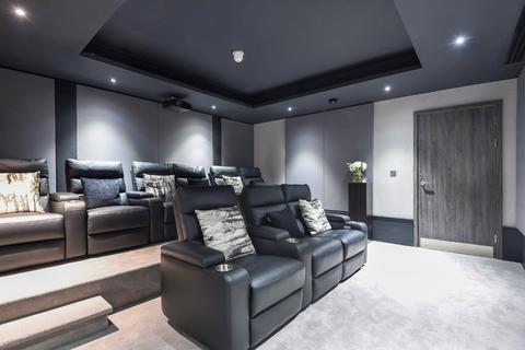 2 bedroom flat to rent, Queenshurst Square, Kingston upon Thames, KT2