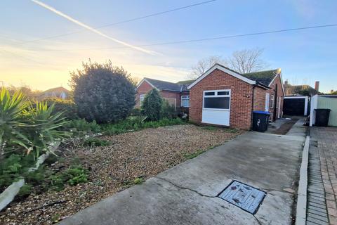 2 bedroom bungalow to rent, Heathwood Drive, Ramsgate, Kent, CT11