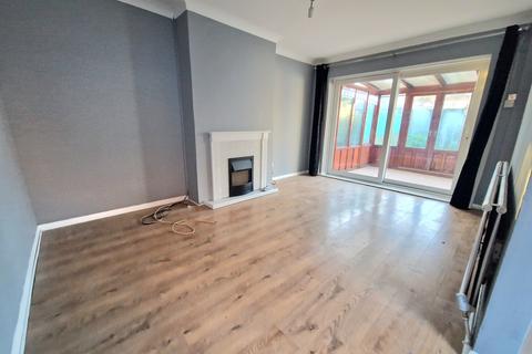 2 bedroom bungalow to rent, Heathwood Drive, Ramsgate, Kent, CT11