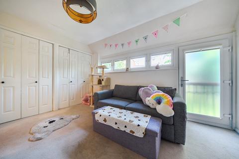 2 bedroom flat for sale, Bywater Place, Surrey Quays, London, SE16